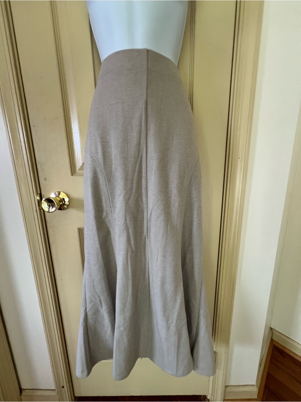 NWT Women's Flared Midi  Skirt in Light Taupe waist 32-35 length 35 elastic hidn